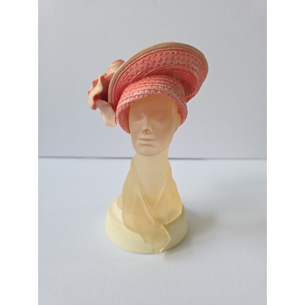 VTG Pink Frost Collectible Figurine Just The Right Style byRaine #27302Willitts